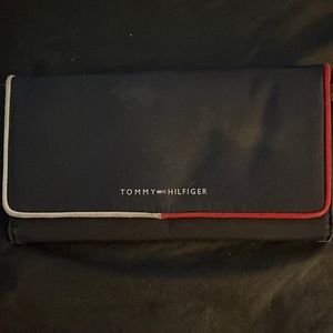 Tommy Hilfiger wallet
